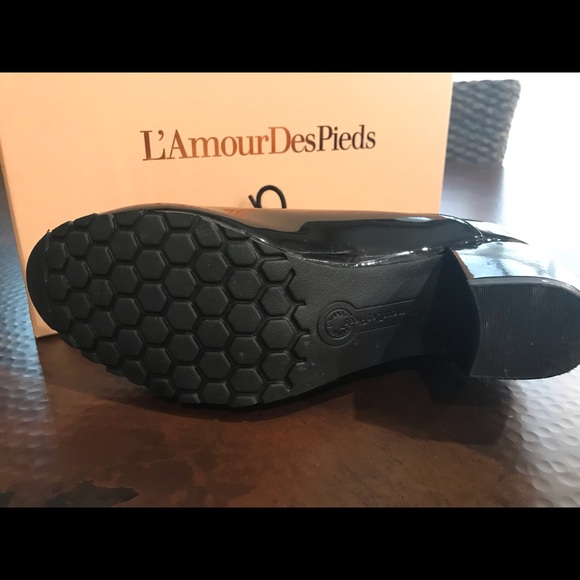 L’AmourDesPieds Black Patent Shoes - Picture 2 of 4
